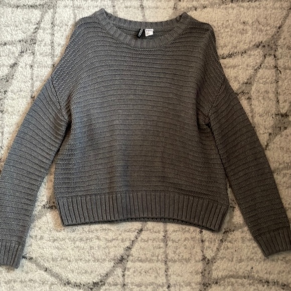 H&M Sweaters - H&M Sweater S